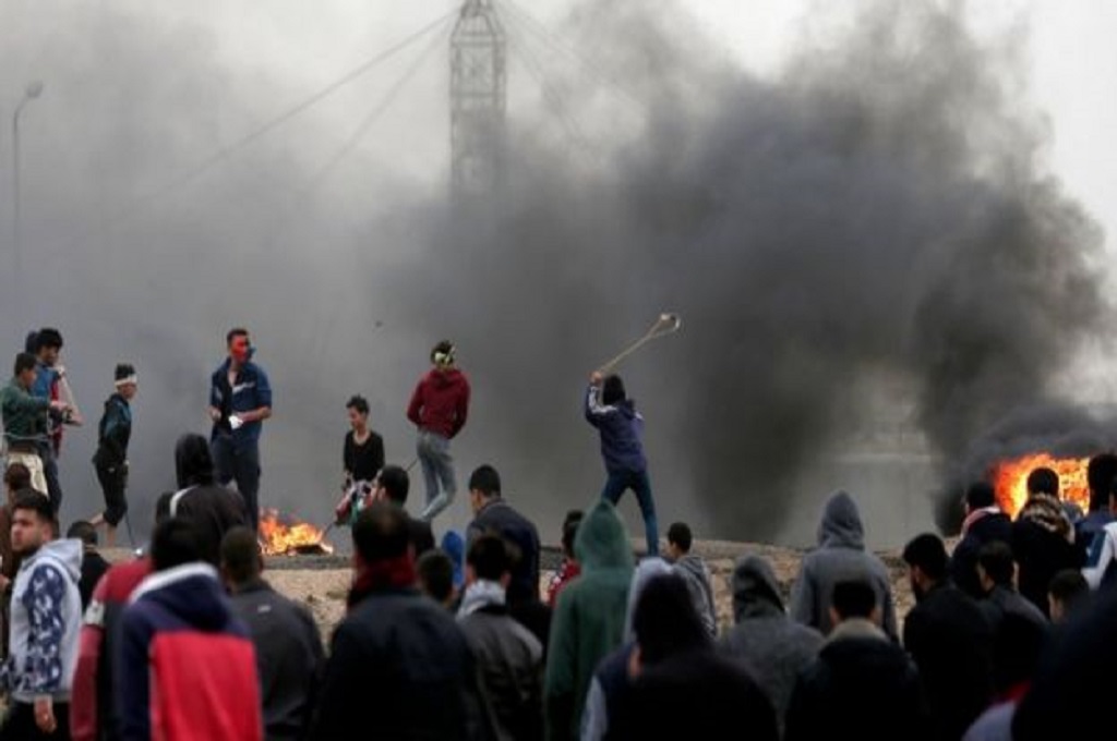 Bentrokan terjadi di peringatan satu tahun demonstrasi Great March of Return di sepanjang perbatasan Gaza dan Israel, 30 Maret 2019