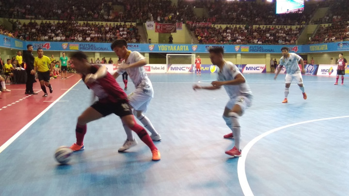 Laga Final Liga Futsal Dicederai dengan Ulah Suporter