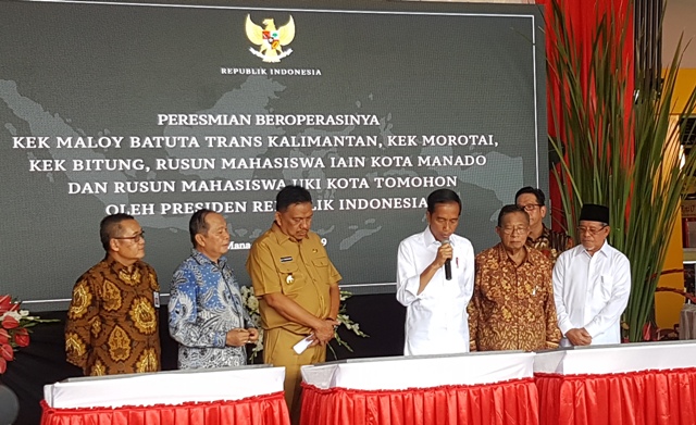 Presiden Joko Widdo saat meresmikan tiga KEK. Foto: Medcom.id/Damar Iradat
