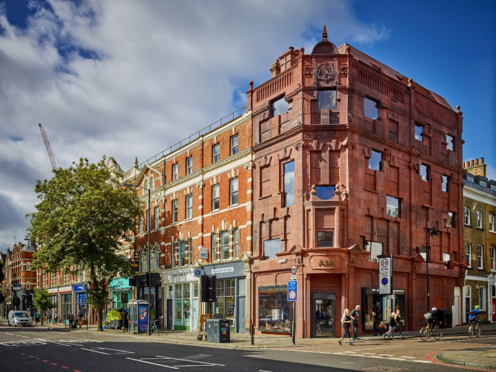 Bangunan Tua Masa Perang Dunia II Dibangun di London