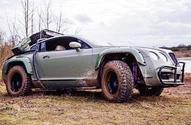 Sedan Mewah Bentley Continental GT ala Mobil Off Road