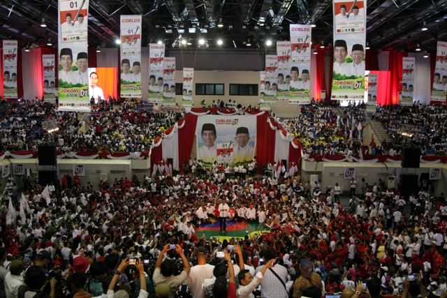 Palembang-Bakaheuni Toll Road to be Completed in July: Jokowi