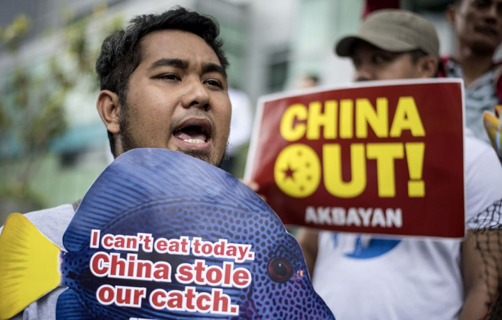 Filipina Protes 275 Kapal Tiongkok di Laut China Selatan