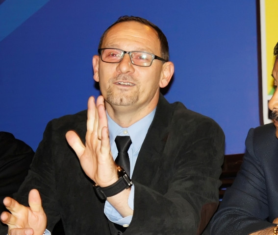 Dejan Antonic Minta Skuat MU Fokus