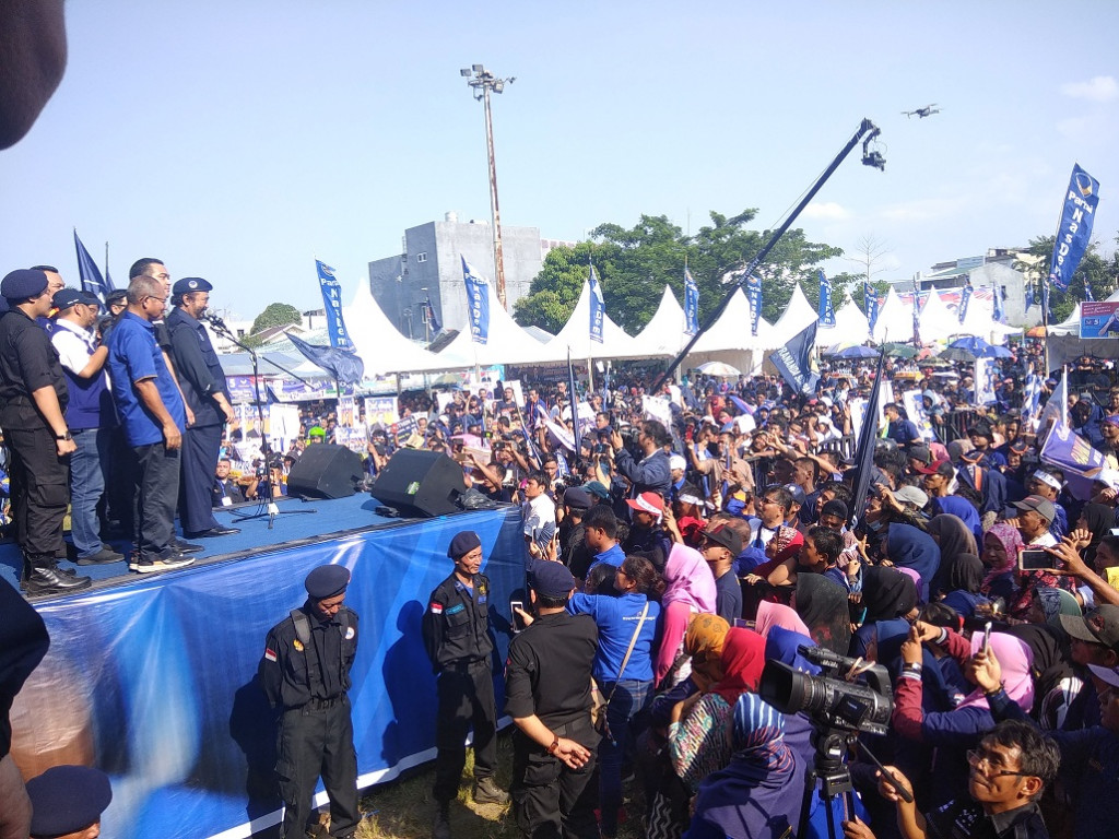 Surya Paloh Tekankan Pentingnya Kerukunan