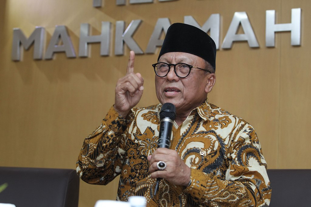 MA: 'People Power' di Luar Koridor Hukum