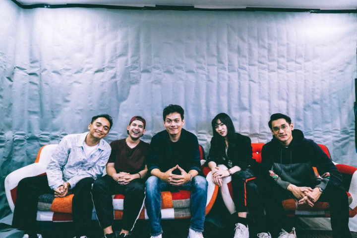 Dipha Barus Tak Pikir Panjang Diminta Gubah Lagu Afgan-Isyana-Rendy Pandugo