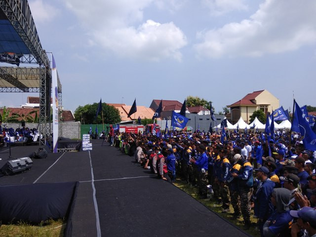NasDem Sapa Belasan Ribu Warga Probolinggo