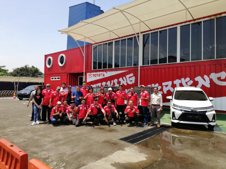 AXIC Kampanye Kurangi Sampah Plastik