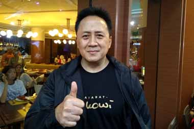 Grup Musik Menteri Elek Yo Band Meramaikan Konser Putih Adalah Kita