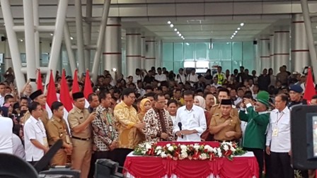 Jokowi Inaugurates Tjilik Riwut Airport's New Terminal
