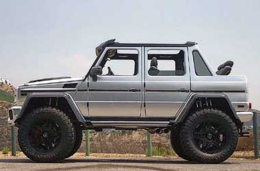 Mercedes Benz G500 4x4 Atap Maybach G650 Landaulet ala RDB LA