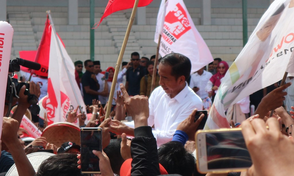 Jokowi Ingin Suara 60 Persen di Karawang