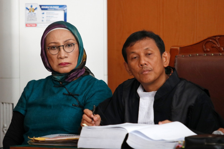 Ratna Bantah Pernah Kirim Foto Lebam ke Saksi