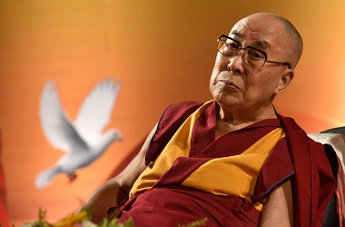 Infeksi di Dada, Dalai Lama Dilarikan ke RS