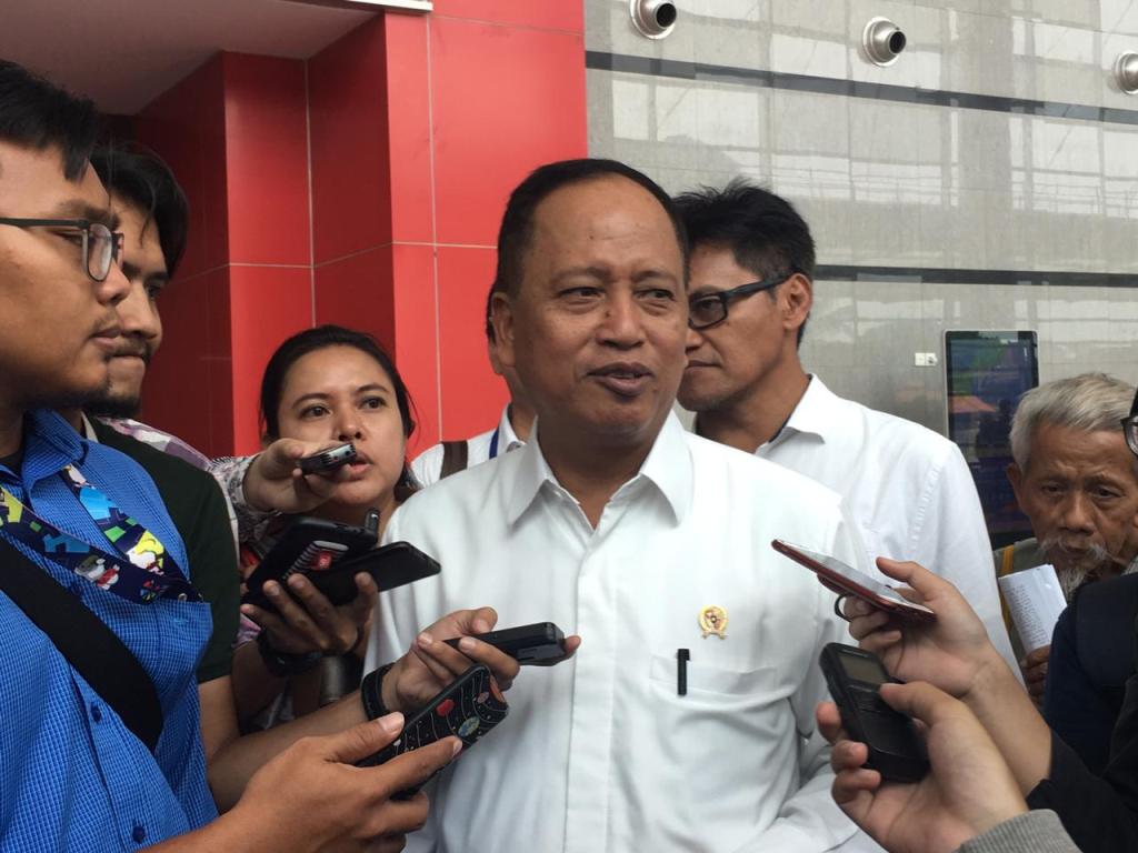 Menristekdikti, Mohamad Nasir usai membuka Indonesia Startup Summit 2019 di Kemayoran, Jakarta, Medcom.id/Intan Yunelia.