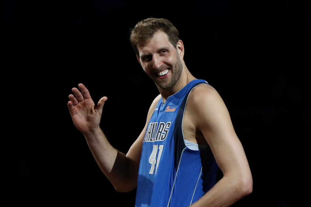 Dirk Nowitzki Pensiun Akhir Musim 2018/19