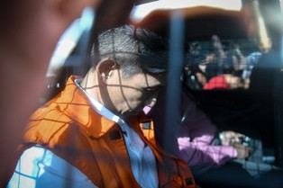 Penahanan Empat Tersangka Suap Krakatau Steel Diperpanjang