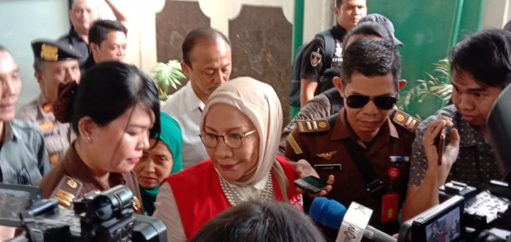 Ratna Mulai Capek Ajukan Penahanan Kota