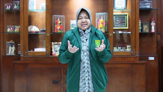 Semangati Persebaya, Risma: Kalian Harus Bermental Pahlawan!