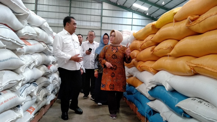 Bulog Sulselbar Jamin Stok Beras Aman