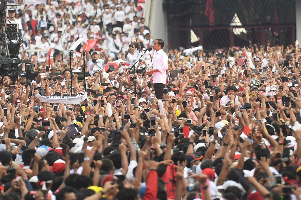 Jokowi-Ma'ruf Siap Mewakafkan Diri