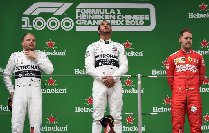 Hamilton Juara Balapan ke-1000 F1 di GP China