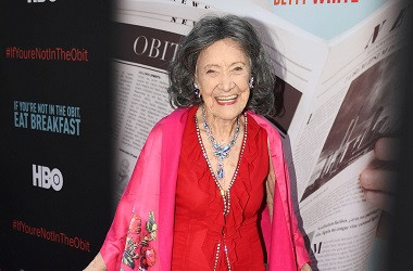 Instruktur Yoga Masih Kuat Mengajar di Usia 100 Tahun