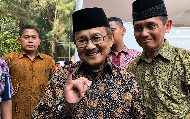 Habibie: Pemilu Berjalan Tenang