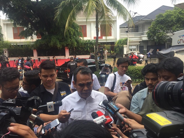 Prabowo Pantau Penghitungan Suara dari Kertanegara