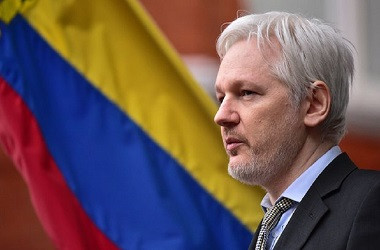 Presiden Ekuador Tuduh Assange Tampung Peretas di Kedubes
