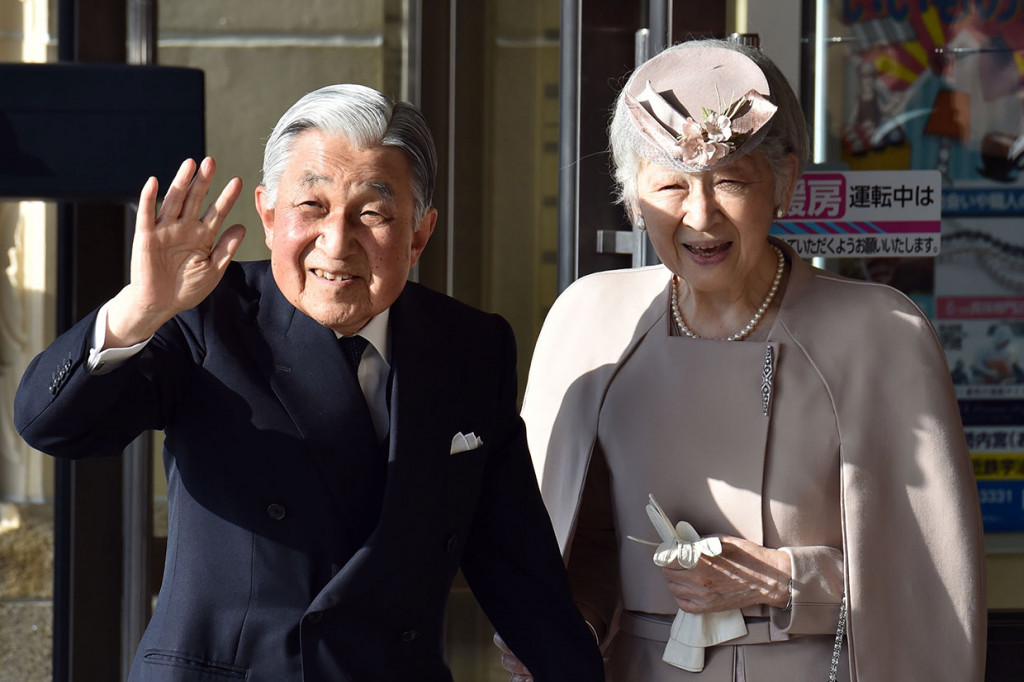 Akihito Beri Penghormatan Terakhir di Situs Suci Shinto