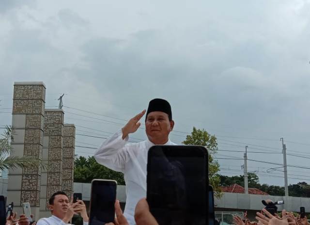 Prabowo Berterimakasih Kepada <i>Emak-Emak</i>