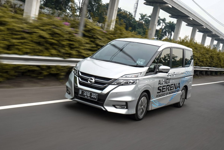 Kenyamanan dan Keamanan jadi Nilai Utama Jualan Big MPV