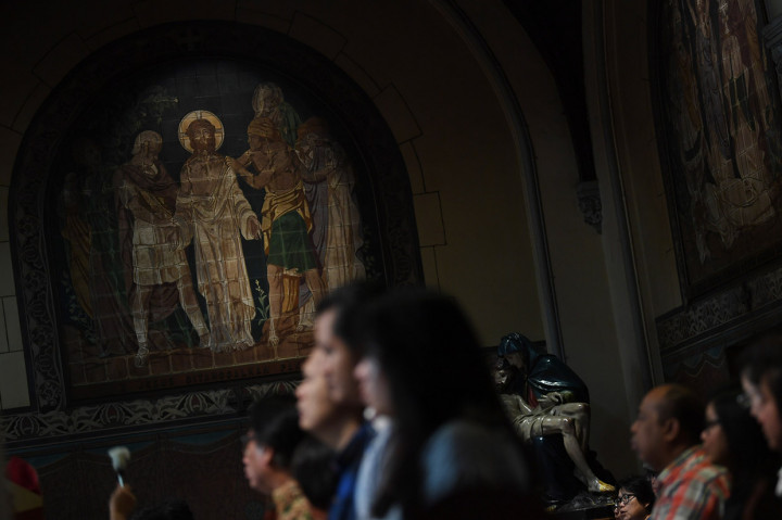 Misa Paskah di Gereja Katedral Berlangsung Khidmat