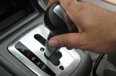 Beli Mobil Matic Bekas? Wajib Cek Transmisi