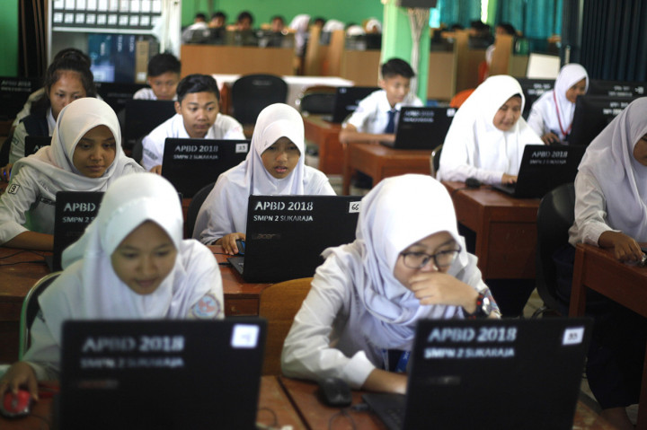 Suasana Hari Pertama UNBK SMP