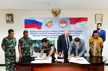 RI-Rusia Tandatangani Pengadaan Kendaraan Tempur dan Tank