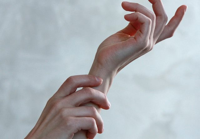 Penyebab Tangan Anda Selalu Bergetar