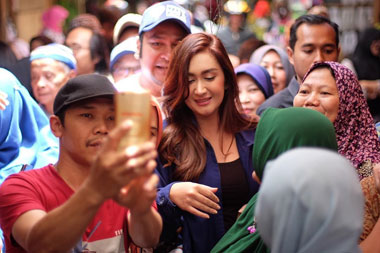 Tantangan Nafa Urbach Hadapi Warga Dapil yang Buta Politik