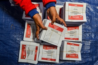 KPU Membenarkan Ada Pembakaran Surat Suara di Papua