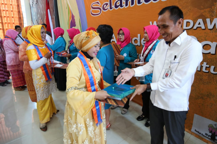 Lulusan Akademi Paradigta Diajak Tangani Stunting