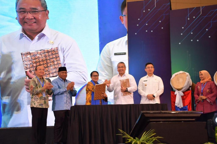 Kemendes PDTT Teken Kerja Sama Pemberdayaan Perempuan dan Perlindungan Anak