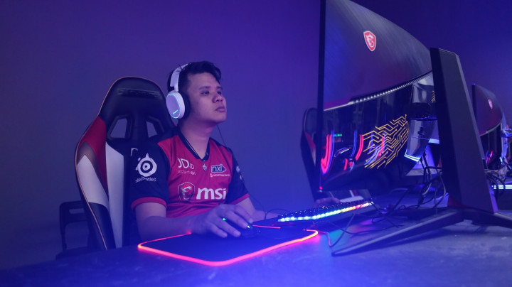 Joe NXL Bawa Indonesia ke Hearthstone Masters