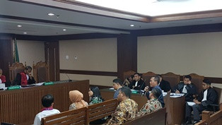 Pejabat Kemenpora Terima Rp45 Juta dari Sekjen KONI