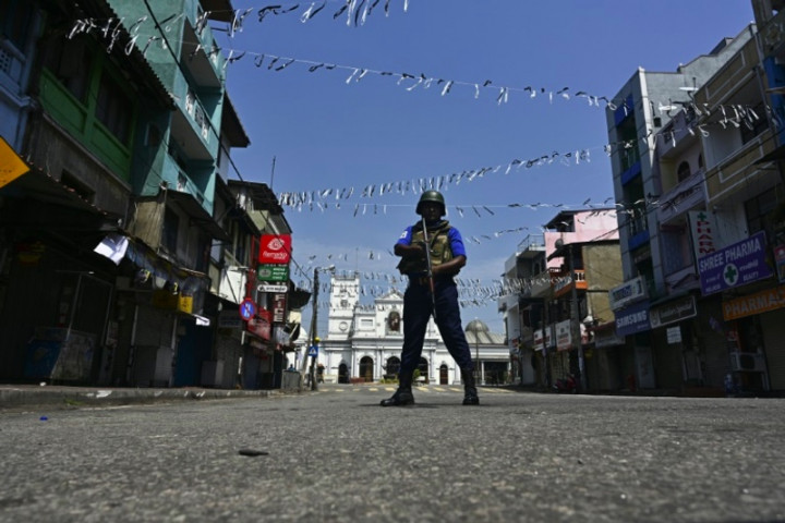 Tentara Sri Lanka Ikut Buru Pelaku Pengeboman