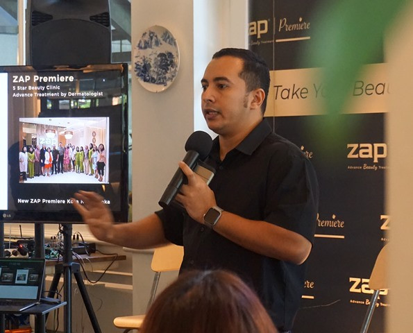 Tempat Laki-laki Menambah Ketampanan