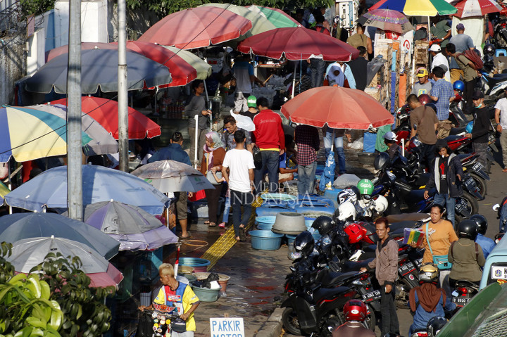 Trotoar Jatinegara Dikuasai PKL