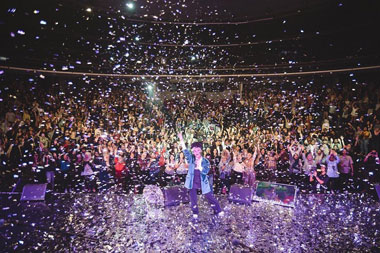 Merayakan Sirkus Kehidupan bersama Yura Yunita dalam Konser Merakit