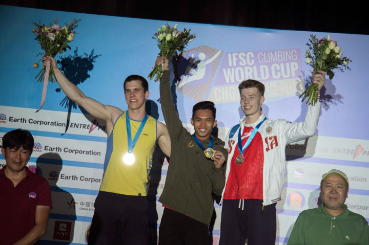Alfian M Fajri Juara Dunia Panjat Tebing di Tiongkok